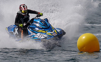 藤岡達己さん ジェットスキー競技世界大会出場